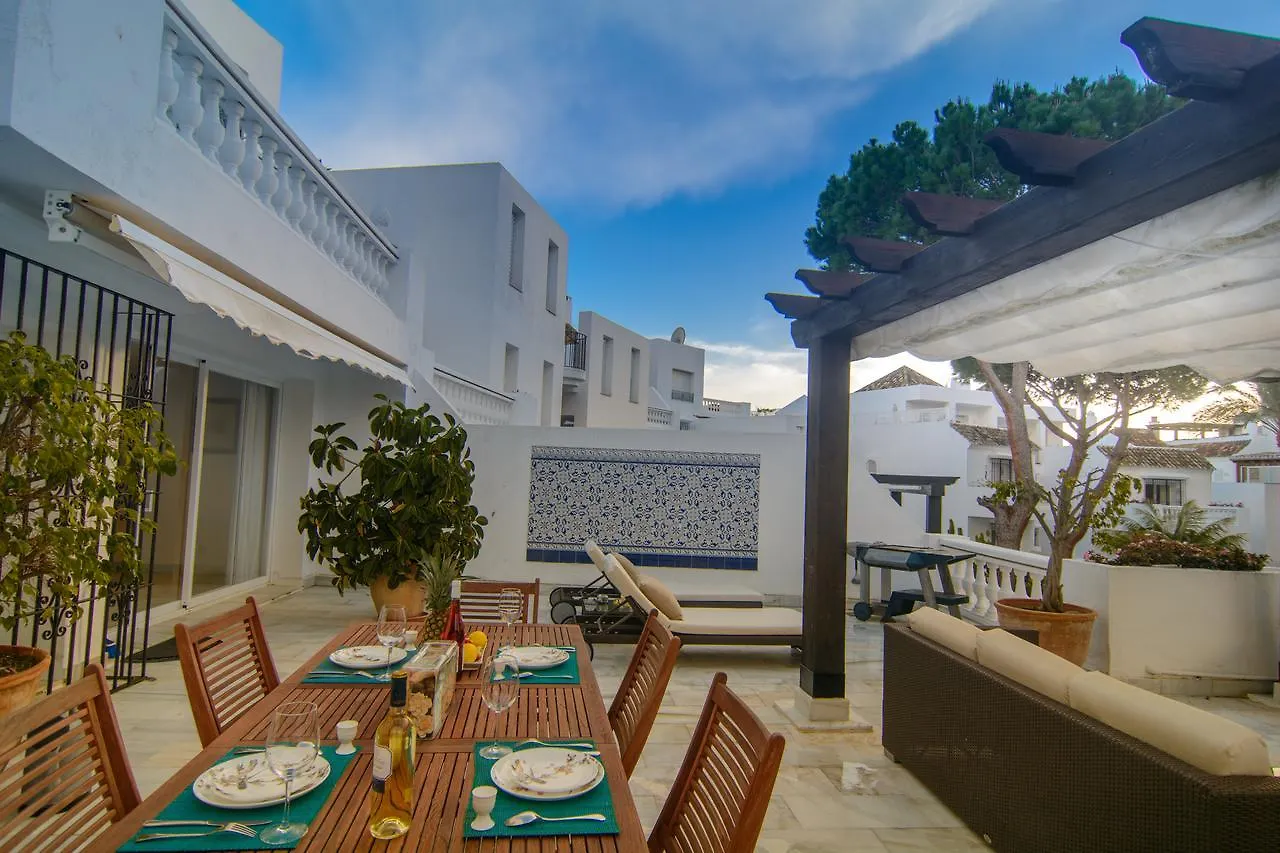 Apartment In White Pearl Beach Marbella